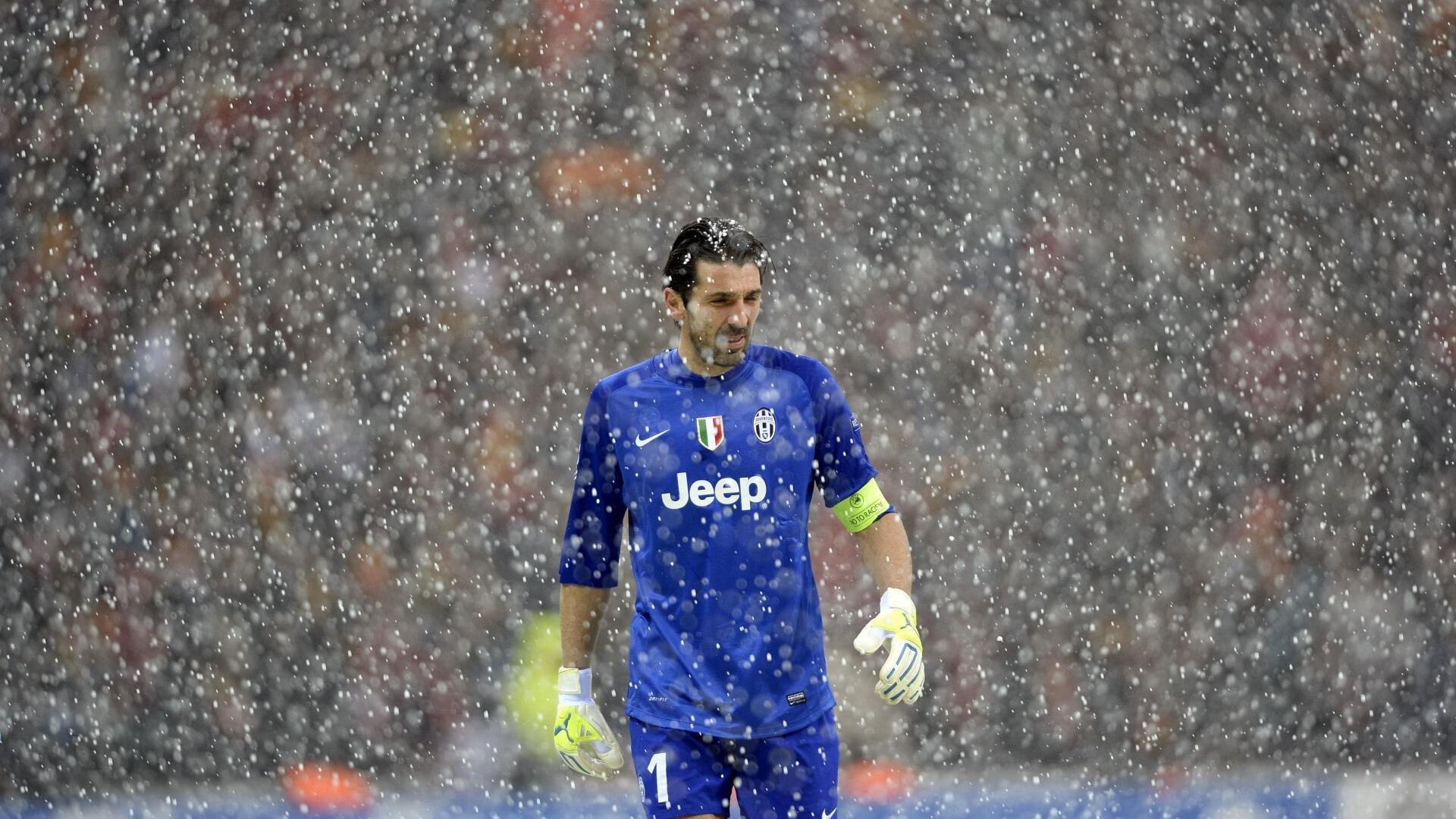 英超冲刺季：谁能笑到最后？精彩不断！，英超本轮集锦视频